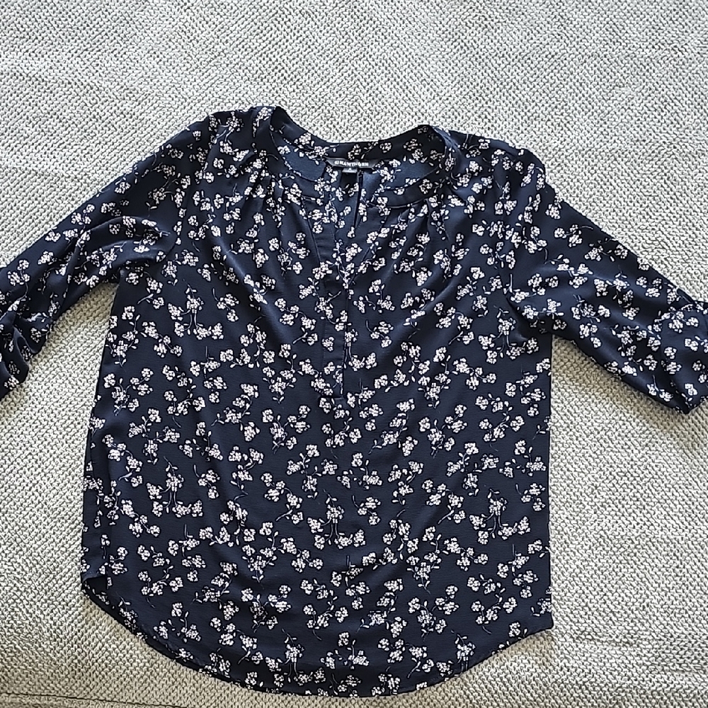 41Hawthorn Floral Navy Women's Top Med